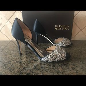 Badgley Mischka Maria Black Pumps - sz 7.5